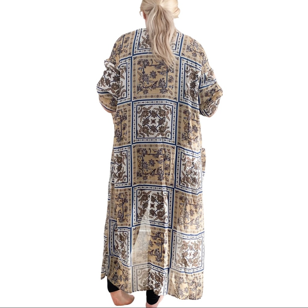 Make Magic Happen Kimono